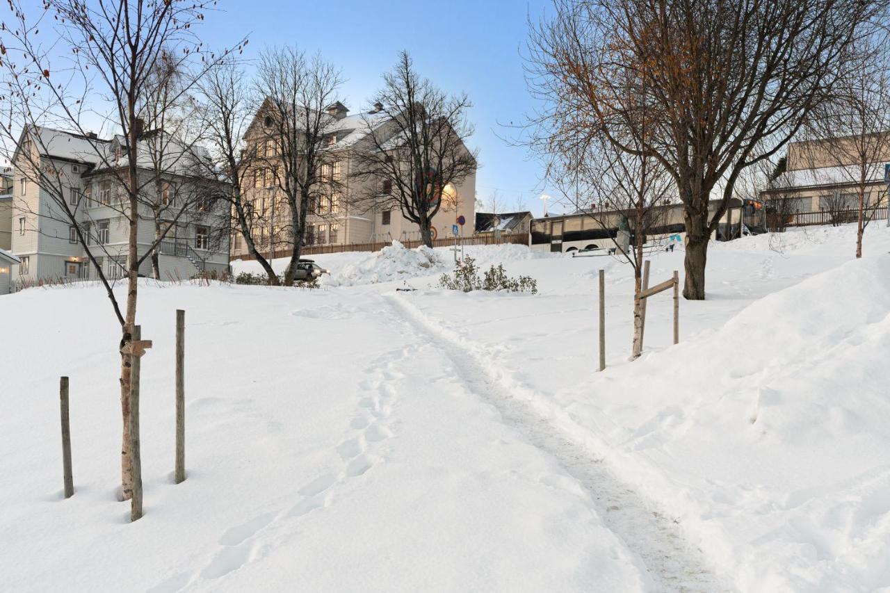 Historical Villa In The City Center Tromso Exterior photo